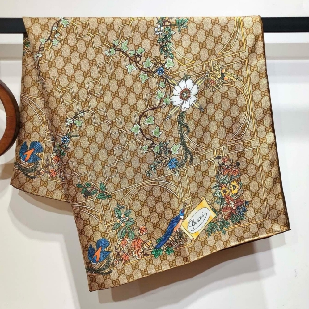 Floral Patterned Brown Scarf - Picture 11 of 13